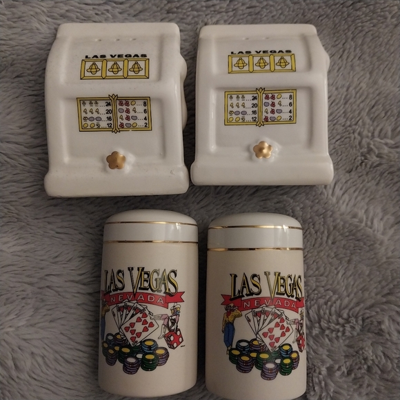 Las Vegas Other - Vintage Las Vegas Ceramic Salt & Pepper Shaker Sets